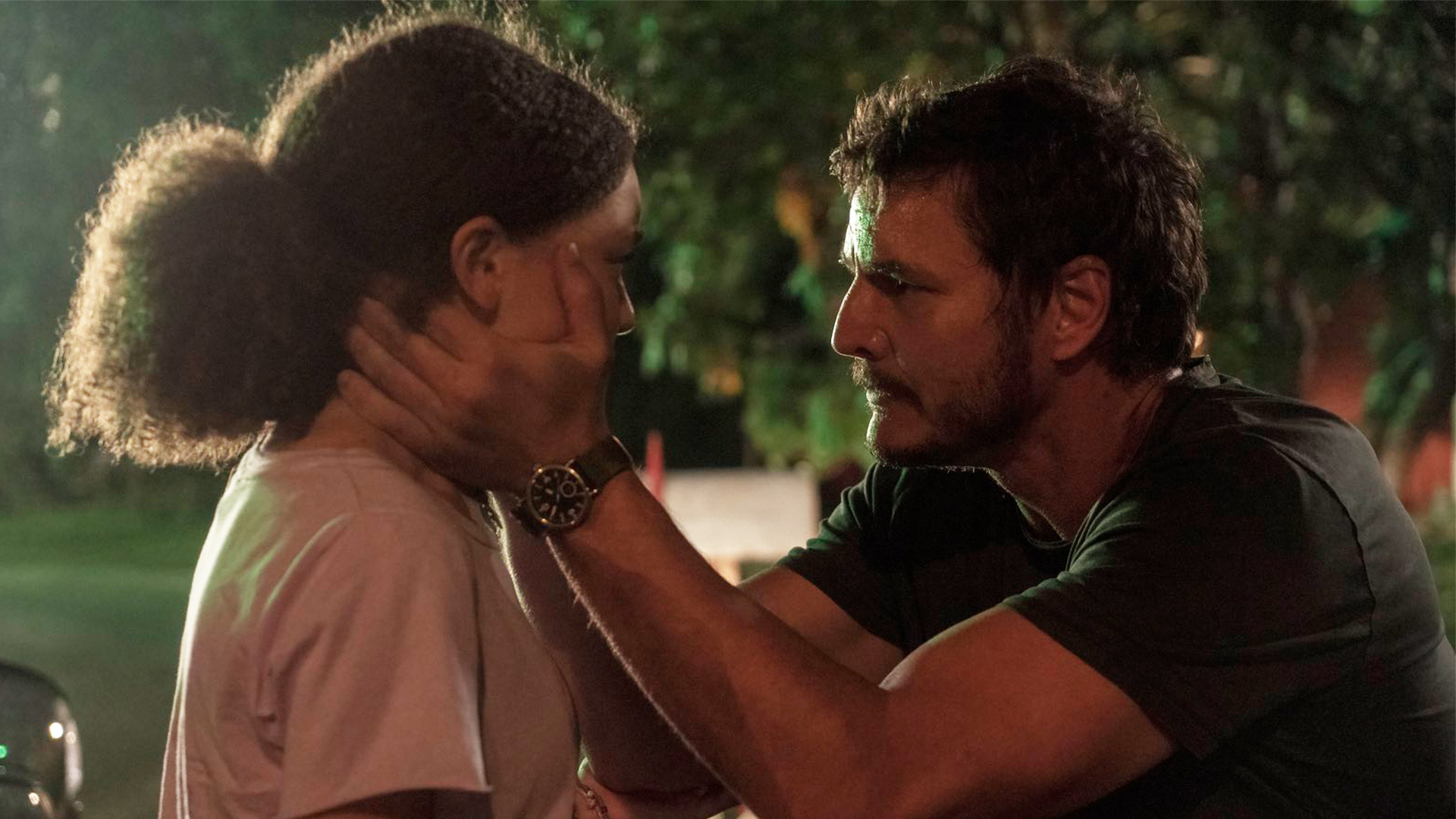 نمایش زندگی خانواده میلر پیش از شیوع بیماری در سریال The Last of Us