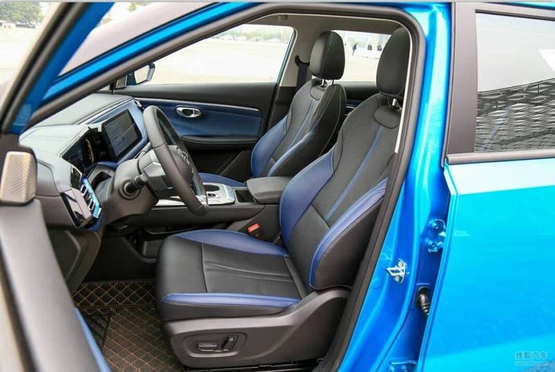 کراس اورTrumpchi GS3 جدید چینی