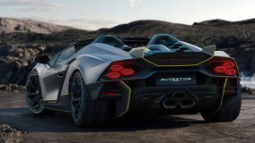 نمای عقب سوپرکار لامبورگینی آتنتیکا