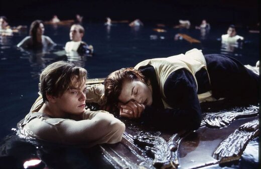 پایان دادن به یک بحث قدیمی درباره صحنه جنجالی و احساسی تایتانیک / عکس