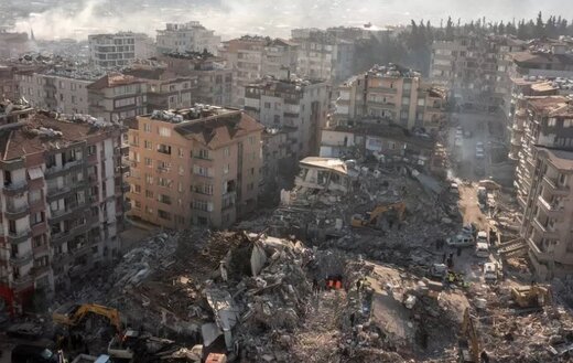 چرا ترکیه با زلزله ویران شد؟ پاسخ انگلیسی یه یک پرسش بزرگ!