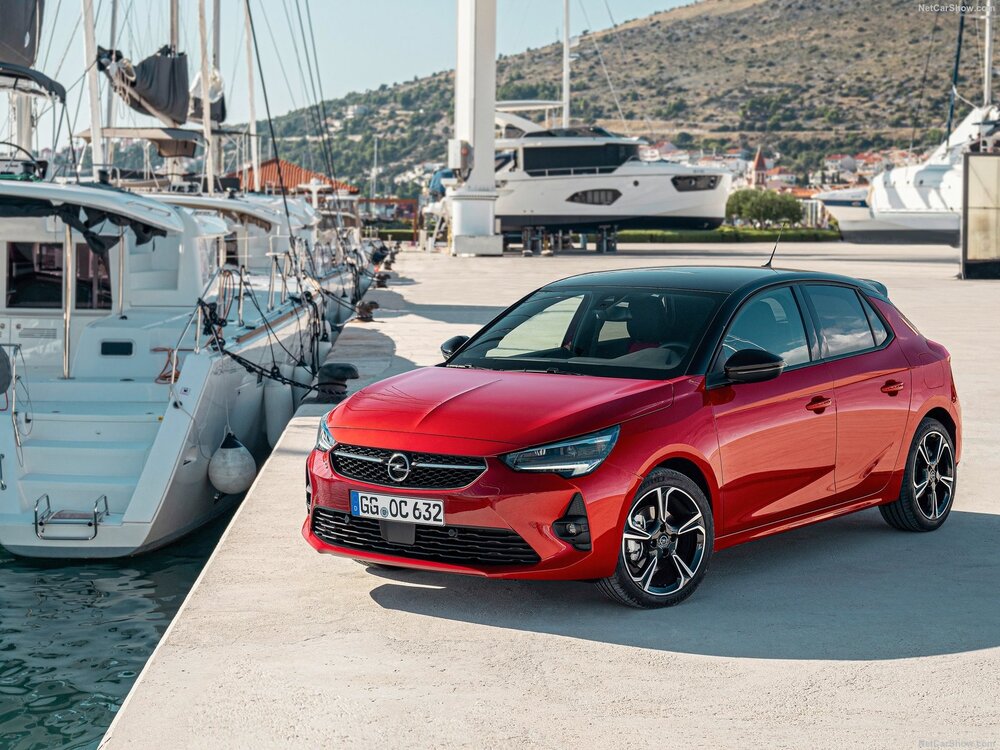 ماشین محبوب آلمانی به ایران برمیگردد؟/ ملاقات دوباره اپل کورسا بعد از ۲۸ سال/ عکس