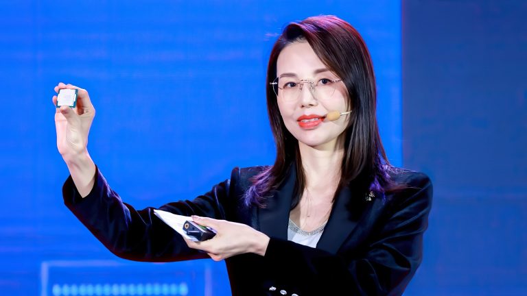 CPU چینی Powerstar درواقع پردازنده تغییرنام یافته اینتل
است