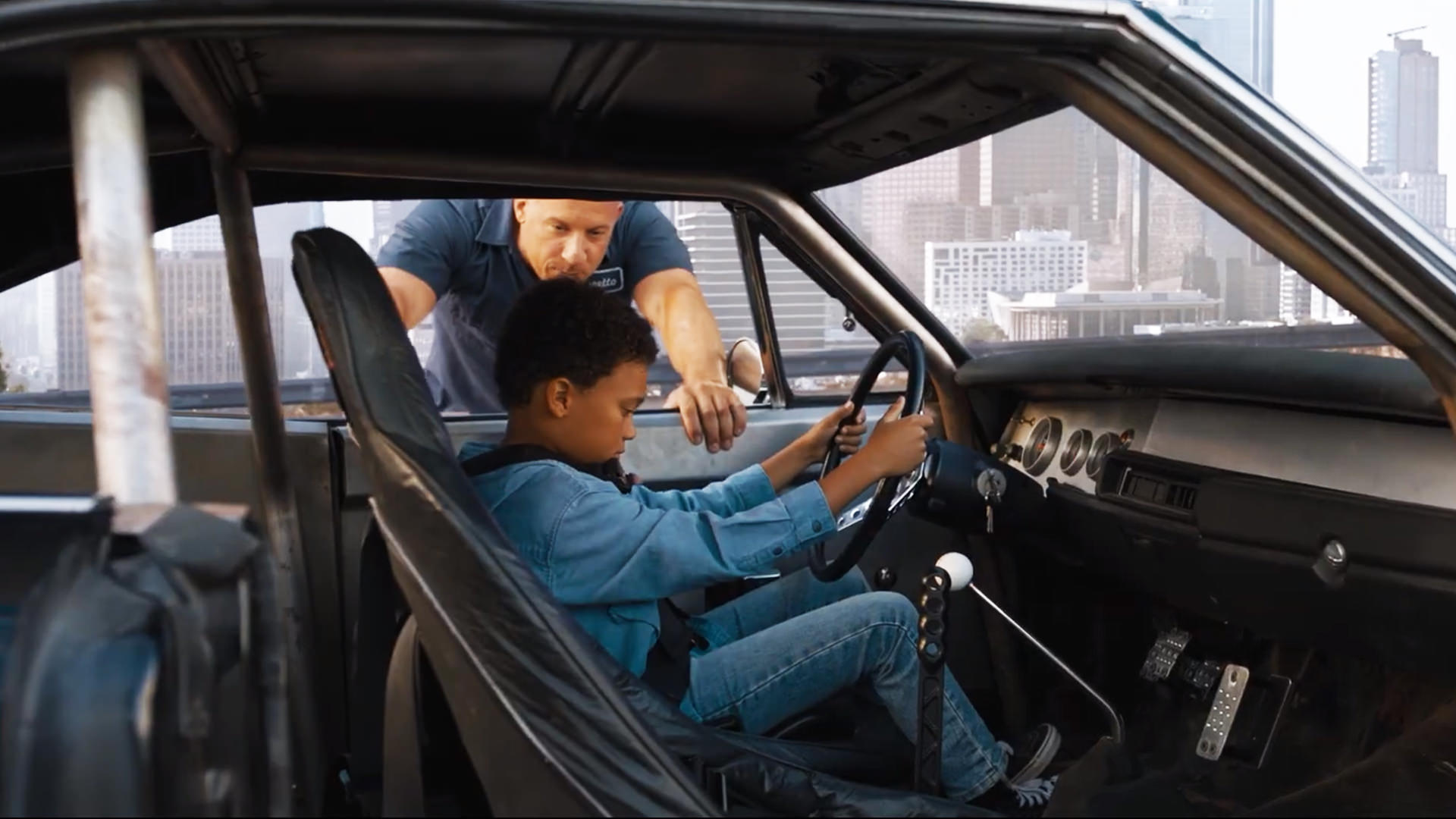 ارتباط پدر با پسر و نقش پررنگ خانواده در ویدیو جدید سریع و
خشن ۱۰