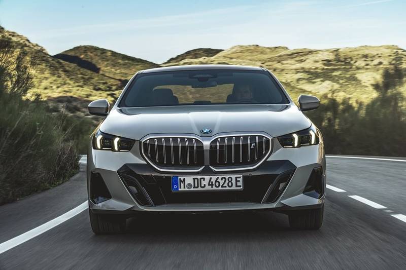 خودرو برقی BMW سری 5 مدل 2024