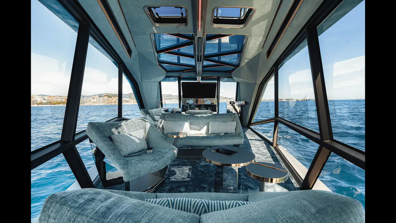 قایقی که بیامو با همکاری آهنگساز مشهور ساخته است!