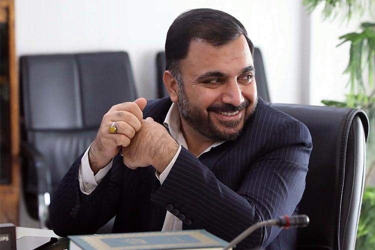 برنامه وزارت ارتباطات برای جذب کاربران خارجی به پیام‌‌رسان‌های ایرانی