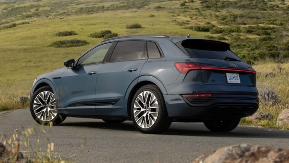 جدیدترین شاسیبلند آئودی تنها ۴.۵ میلیارد تومان قیمت دارد!/ عکس