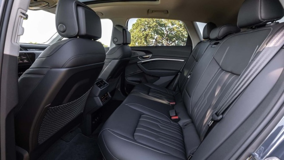 جدیدترین شاسیبلند آئودی تنها ۴.۵ میلیارد تومان قیمت دارد!/ عکس