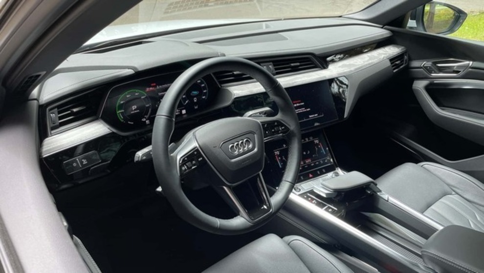 جدیدترین شاسیبلند آئودی تنها ۴.۵ میلیارد تومان قیمت دارد!/ عکس