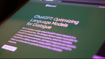 حواستان باشد به ChatGPT چه میگویید که بعدا پشیمان نشوید!