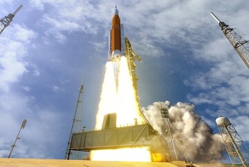 موشک ۱۳ میلیارد دلاری ماموریت «آرتمیس»/ عکس