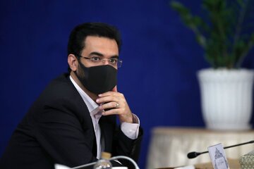 آذری جهرمی: وزارت علوم پاسخ دهد چطور با وجود قطع اینترنت در کنکور چنین تقّلب گستردهای صورت گرفته که تنها هزار مورد کشف شدهی آن منجر به قبولی شده!