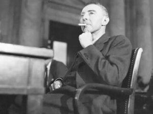 اعتراف تلخ نابغه‌ای که ویران‌گرترین سلاح تاریخ را ساخت/ من خودِ مرگ شده‌ام، ویران‌گر جهان‌ها!