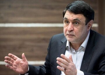 انتقاد تند روزنامه نگار اصولگرا از دولت و دستگاه ها و مقامات برای گردن نگرفتن مسئولیت فیلترینگ!