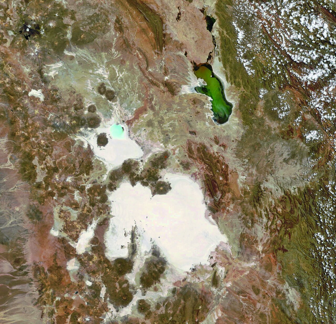 (تصاویر) بزرگترین آینه طبیعی دنیا اینجاست
