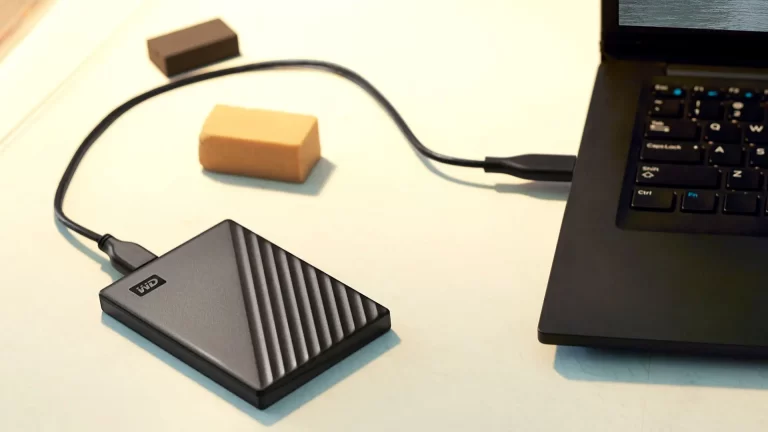 راهنمای خرید هارد اکسترنال | از ADATA تا وسترن
دیجیتال