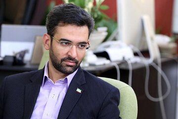 پیشنهاد کنایهآمیز آذریجهرمی به دولت برای افزایش سرعت اینترنت