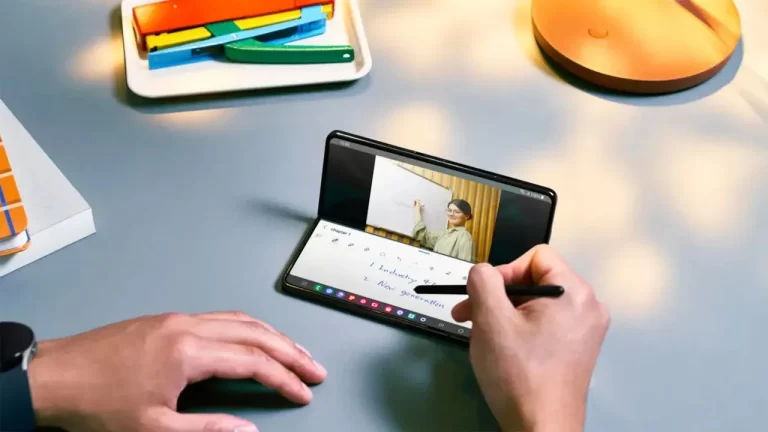 گلکسی زد فولد ۵ رونمایی شد؛ تغییرات جزئی نسبت به نسل
قبل