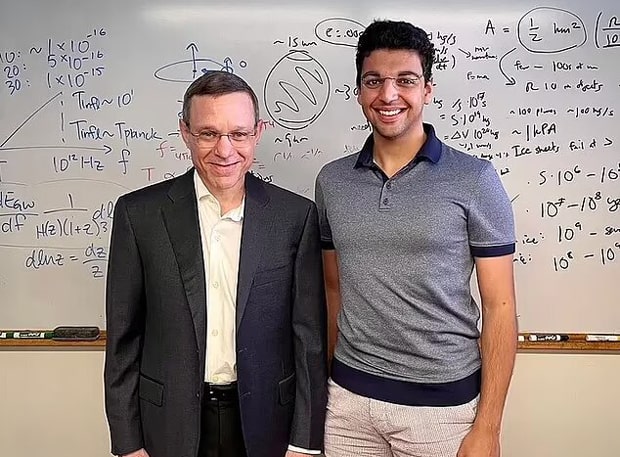 اثبات وجود موجودات فضایی