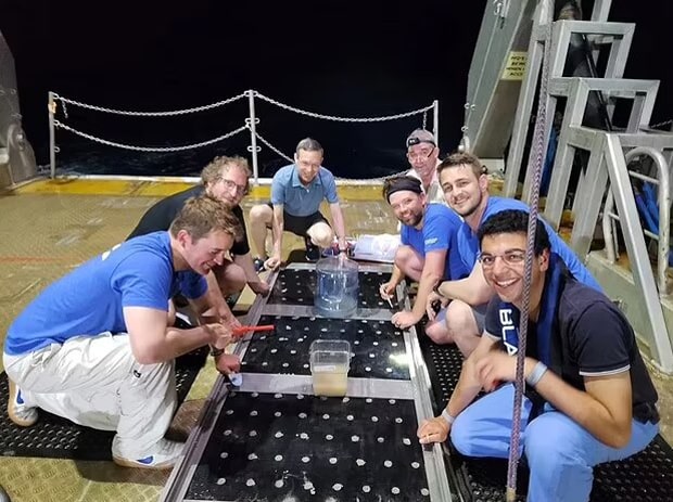 اثبات وجود موجودات فضایی