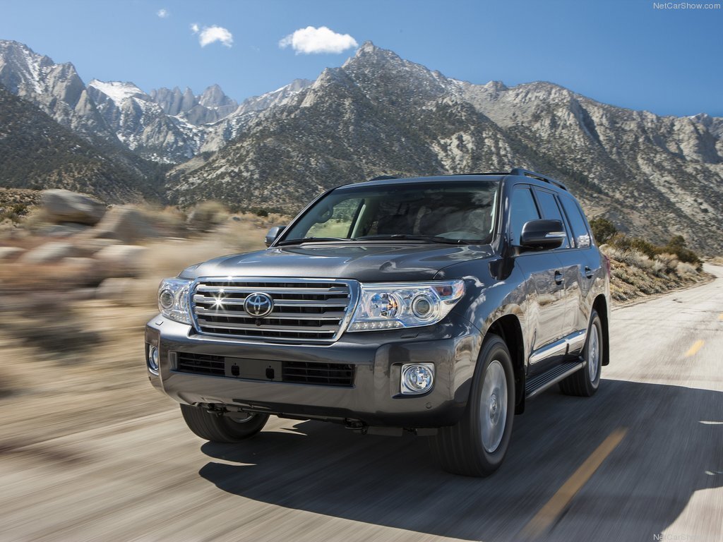 منطق عجیب قیمت خودروهای «لوکس» بازار ایران!/ عکس