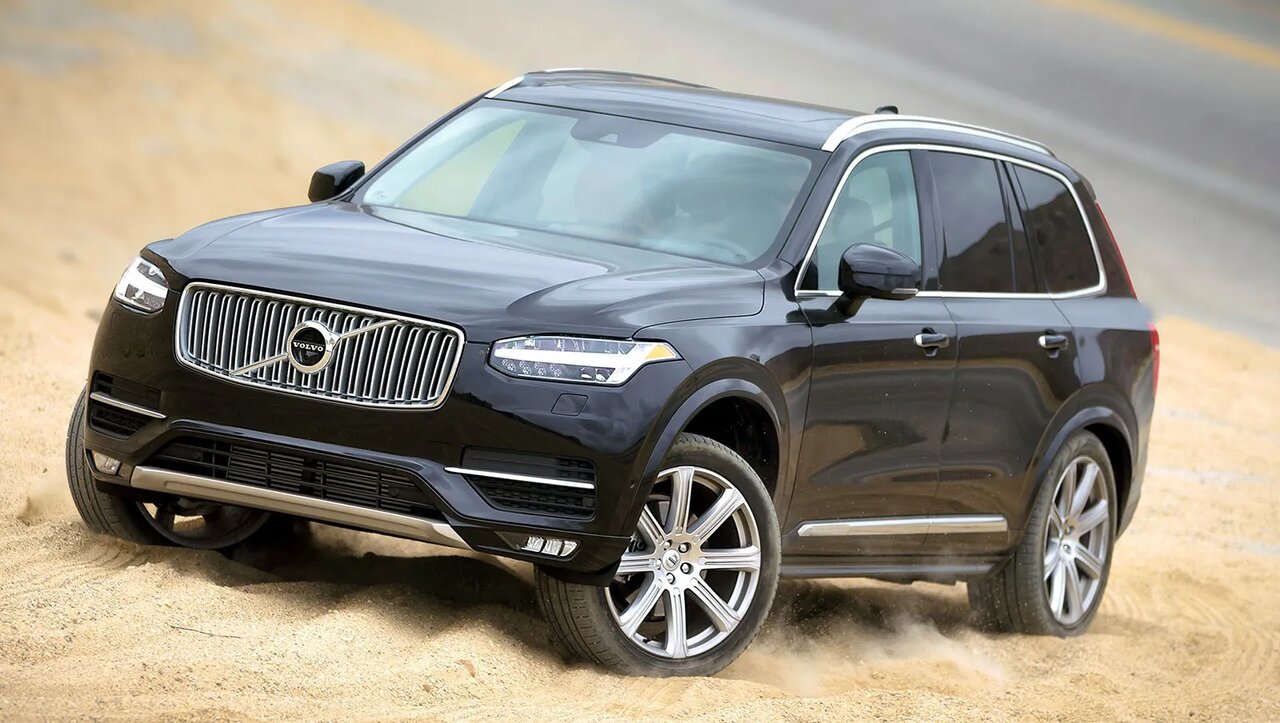 منطق عجیب قیمت خودروهای «لوکس» بازار ایران!/ عکس