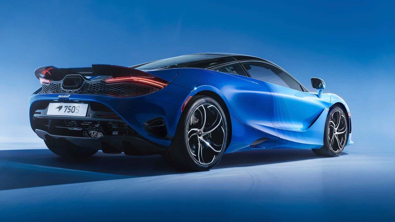 رنگ زیبای این خودرو، شما را به وجد میآورد!/ عکس