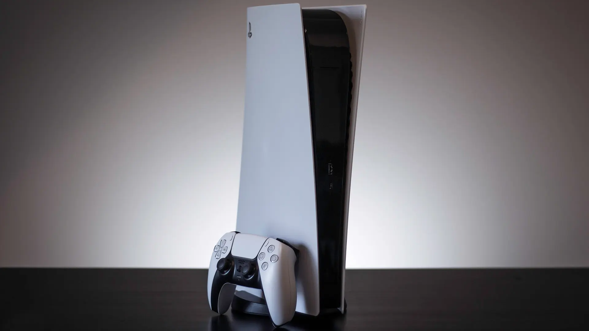 واکنش ضعیف کاربران به کاهش قیمت پلی استیشن 5 در
بریتانیا