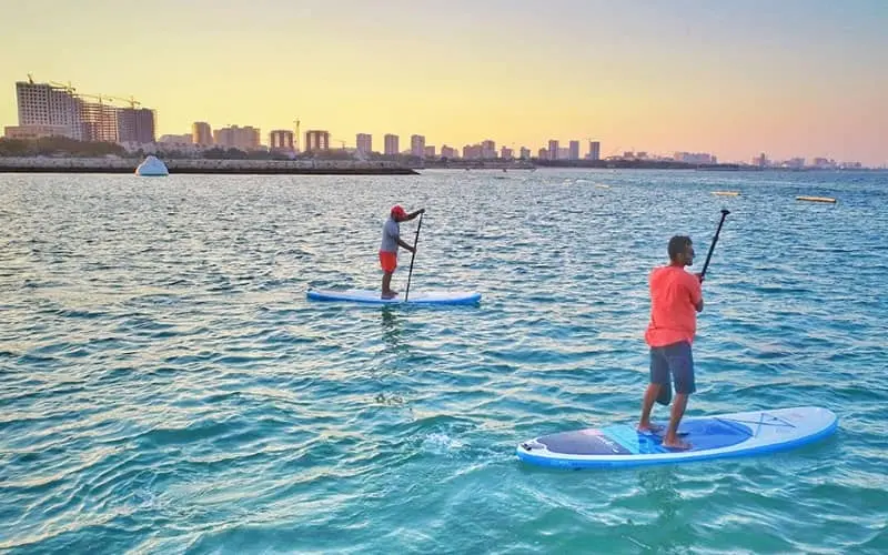 پدل بورد دو نفر در آب های خلیج فارس