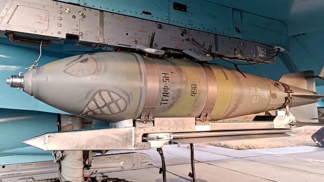 شعبده‌بازی روسیه با بمب غول‌پیکری که کابوس اوکراین شده/ عکس