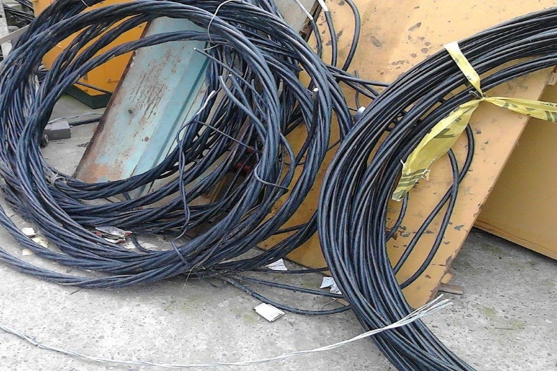 آمار شکایتهای حوزه ارتباطات تا آبانماه؛ دزدی تجهیزات مخابرات در صدر شکایتها