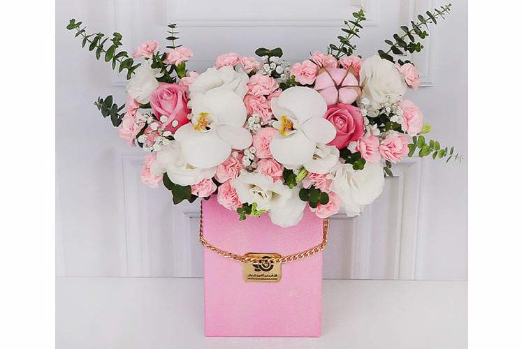 دلایل هدیه دادن گل در مناسبت های خاص