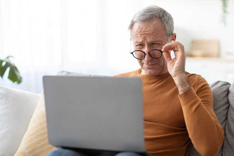 مشکلات بینایی یک هشدار اولیه برای بیماران آلزایمری است