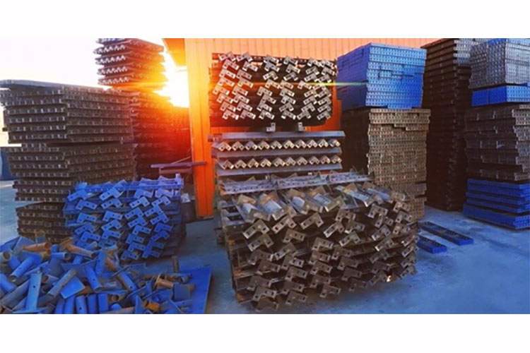 چطور قالب بتن خوب را از قالب بتن بی کیفیت تشخیص دهیم؟