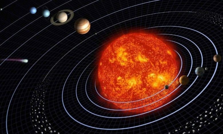 کدام سیاره به زمین نزدیک‌تر است؟