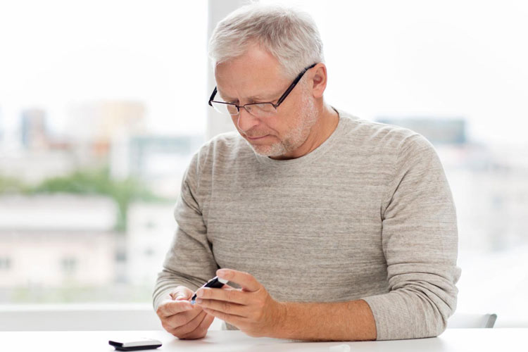 آیا میتوانیم قند خون را بهطور طبیعی مدیریت کنیم؟