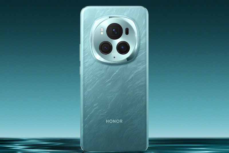 این گوشی ۵ هزار متر پرواز کرد و با ۸۶ درصد شارژ به زمین برگشت! [تماشا کنید]