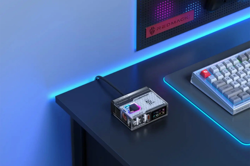 شارژر ۱۵۰ وات پیشرفته GaN با بدنه نیمهشفاف و پورتهای متنوع رونمایی شد