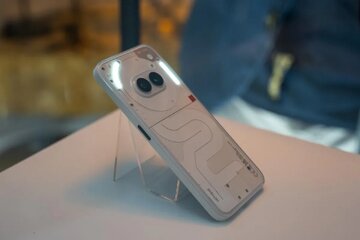 عکس | رونمایی رسمی از گوشی جدید ناتینگفون