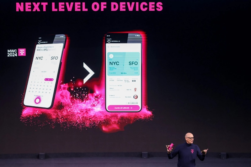 موبایل عجیبی که هیچ اپلیکیشنی ندارد؛ معرفی «گوشی هوش مصنوعی» در MWC 2024