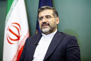 وزیر فرهنگ: شبکههای اجتماعی داخلی ۵۰میلیون عضو ایرانی دارند/ در نرمافزار اذان گو فیلم و سریال بارگذاری میشود