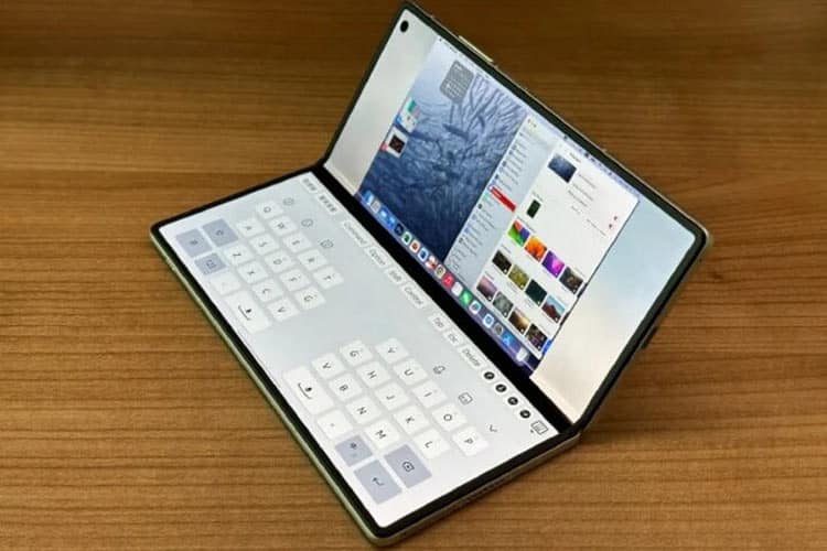 گوشی تاشوی ویوو با قابلیت یکپارچه‌سازی با رایانه‌های مک