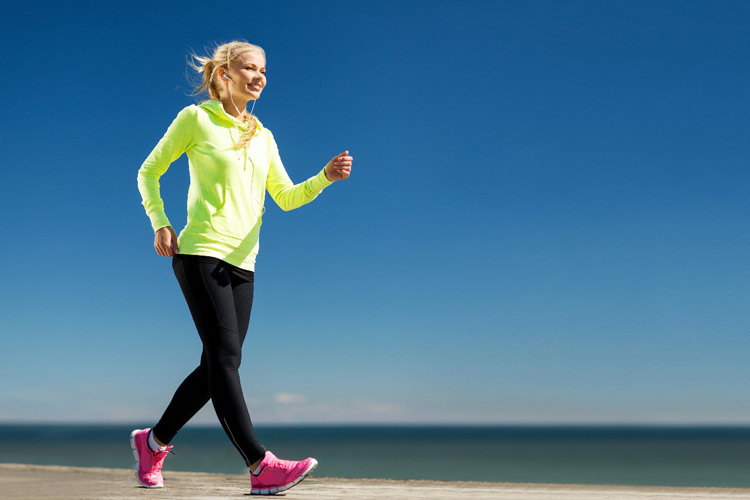 این روش راه رفتن به کاهش نیم کیلوگرم وزن در هفته کمک میکند