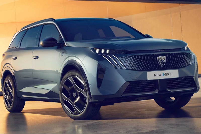 این مدل جدید پژو ۵۰۰۸ است؛ شاسیبلند مدرن با موتور برقی