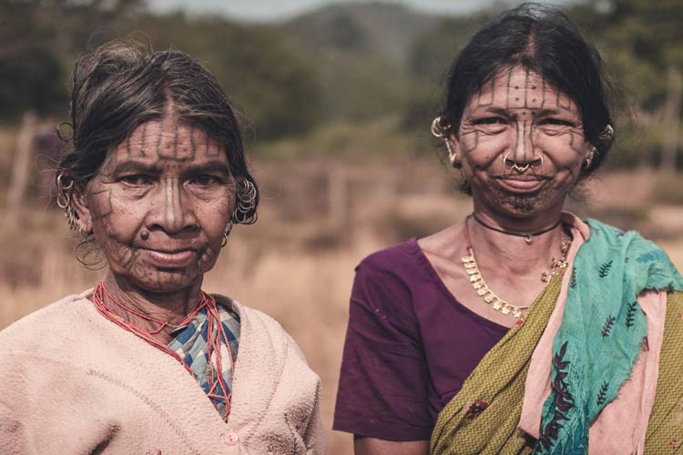 سوراخ کردن بدن و صورت برای آویختن زیورآلات از عصر حجر آغاز شد