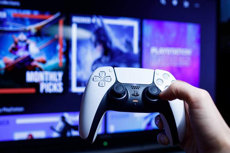 آموزش: دستگاه پلی‌استیشن خود را چگونه برای اولین بار راه‌اندازی کنیم؟