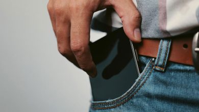 آیا نگه‌داشتن گوشی در جیب خطر دارد؟