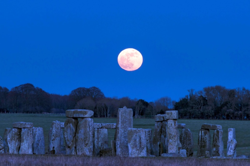 استونهنج مرموز ممکن است با ماه نیز همراستا باشد