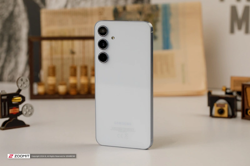 بررسی گلکسی A55؛ درجازدن ملالآور سامسونگ در بازاری رقابتی